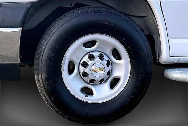 2024 Chevrolet Express Cargo 2500 WT