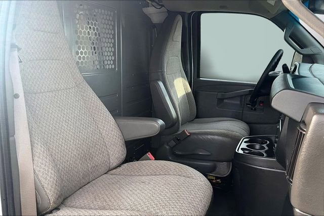 2019 GMC Savana Cargo 2500 BASE