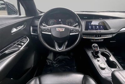 2022 Cadillac XT4 Luxury