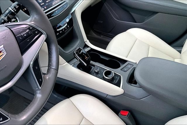 2021 Cadillac XT5 Premium Luxury