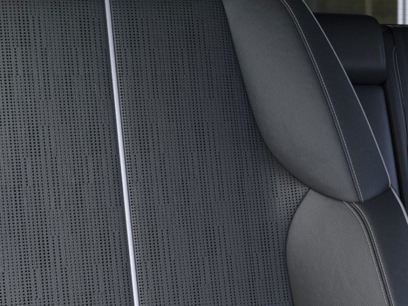 2025 Cadillac OPTIQ Luxury 2